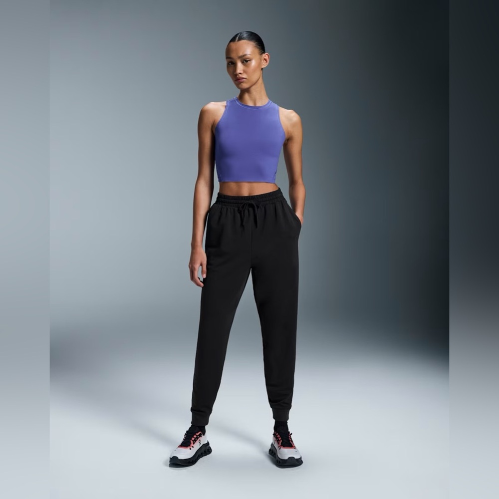 ON | Studio Jogger - Picture 5 of 7